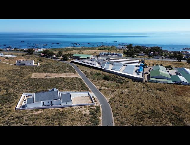 944M² VACANT LAND FOR SALE IN BRITANNICA HEIGHTS